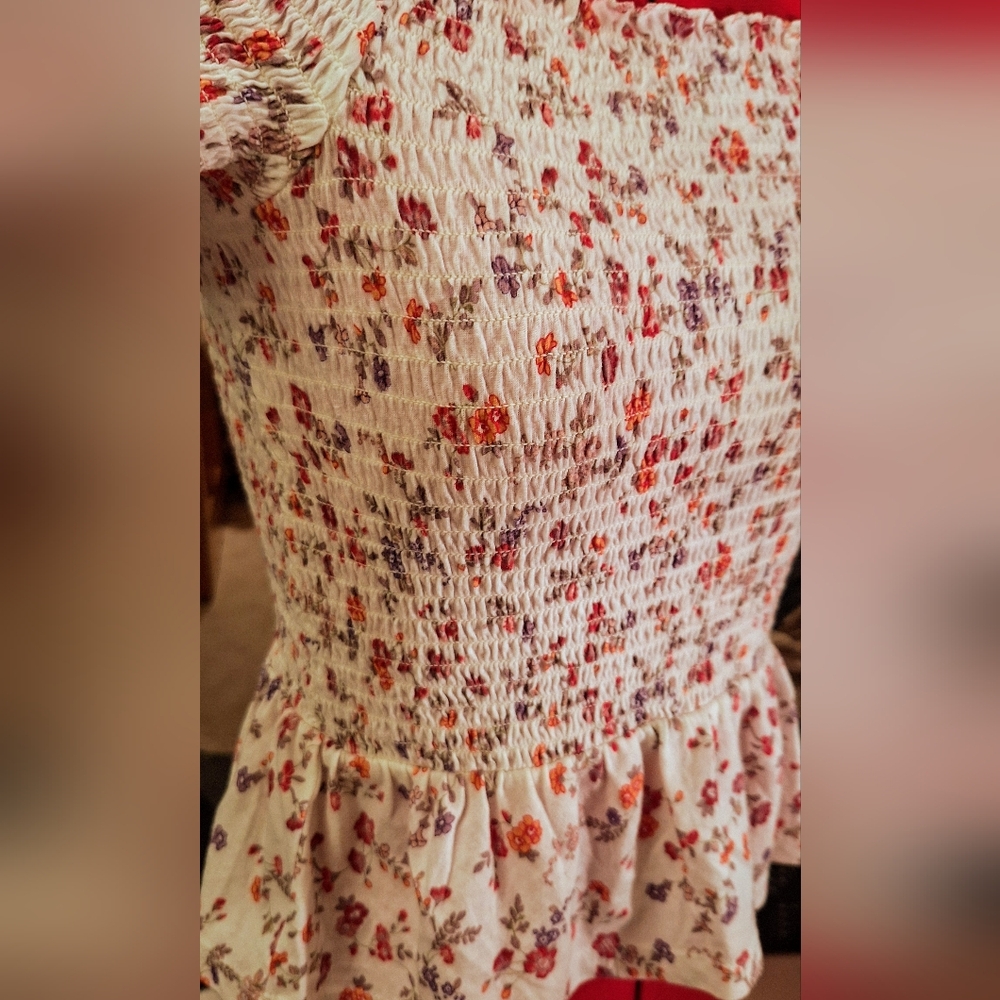 American Eagle Cute Floral Crop Top S/P/CH - Picture 3 of 12